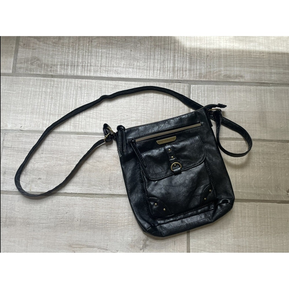 Stone Mountain‎ Embossed Smokey Irene Flap Hobo Black Mountain Crossbody Bag